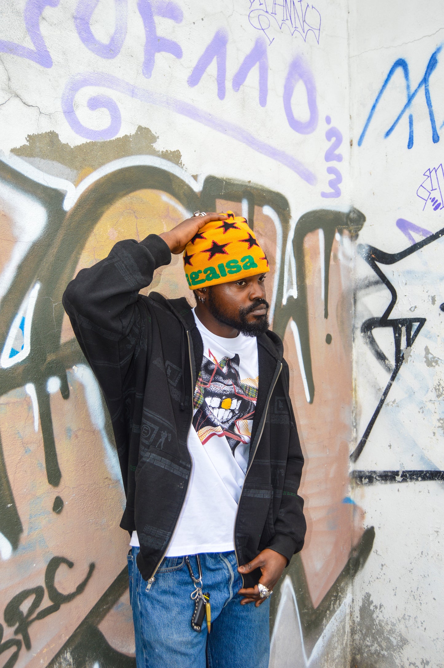 Black Star Beanie - Yellow